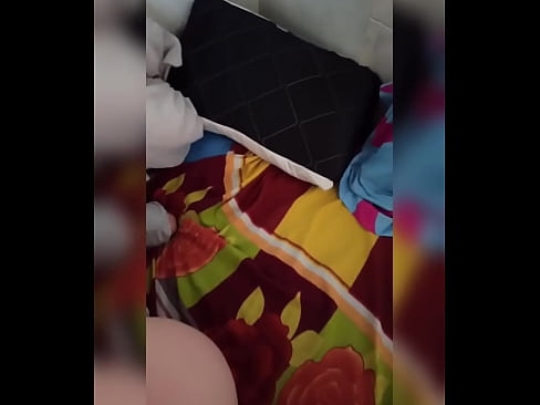 ❤️ Myn keamergenoat bliuwt allinnich thús want har man giet op fakânsje en ik nim de kâns oan om har te neuken en har kont fol mei molke ❤️❌ Pornofideo op fy.verhentai.ru